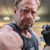Stein-Erik Soelberg, un exejecutivo de Yahoo de 56 años, habría asesinado a su mamá luego de chatear con una IA / X: @TrueCrimeUpdat