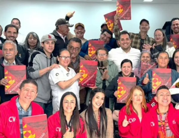 Caja de Vivienda entrega títulos de propiedad a 19 familias de Santa Fe y San Cristóbal 