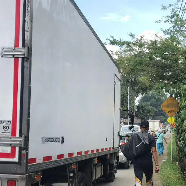 Buseros de Caldas lograron acuerdos con la Alcaldía de La Estrella