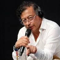 Efraín Cepeda se burló de Gustavo Petro por elección de Carlos Camargo