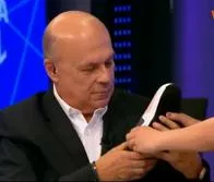Regalo a Carlos Antonio Vélez en Win Sports: sorprendieron y lo dejaron callado