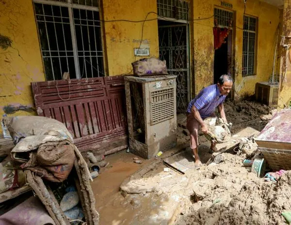 Las lluvias torrenciales del monzón causan estragos en el norte de India
