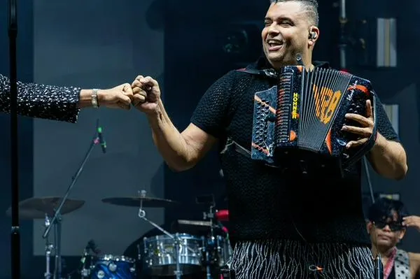 Conoce la carátula de ‘La Avalancha’, nuevo álbum de Diego Daza y Rolando Ochoa 