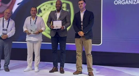 Caldas gana el premio a ‘Ciudad Vanguardista’ en el congreso tecnológico más importante de Latinoamérica