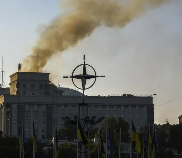 Rusia escala sus ataques con 810 drones que alcanzan la sede del Gobierno en Kiev