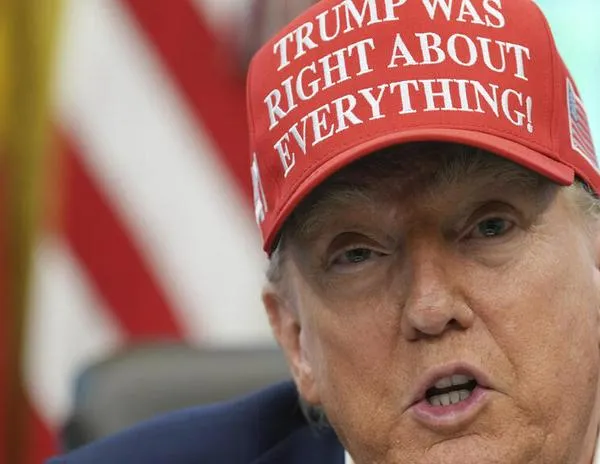 Donald Trump intensifica su retórica belicosa y amenaza con una "guerra" en Chicago