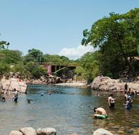 ¿Por qué no debe hacerse la Avenida del Río de la Gobernación?