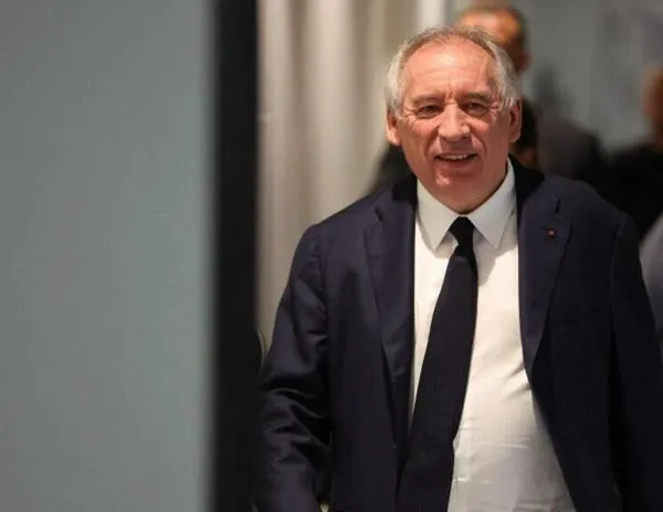 Bayrou afronta en la Asamblea  Nacional francesa un voto de confianza que acabará con su Gobierno