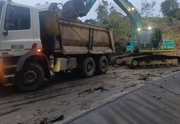 Cómo está la vía Bogotá-Villavicencio: grave derrumbe la mantendrá cerrada hoy