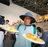 Así es el plato de lechona que dieron en Japón: no es colombiana e incluyó pandebono y empanada. Los cerdos eran mexicanos. 