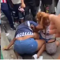 Mujer encontró a su marido de compras con la moza en Barranquilla y se pelearon