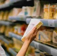 Once productos de queso son retirados del mercado por posible bacteria: cuáles