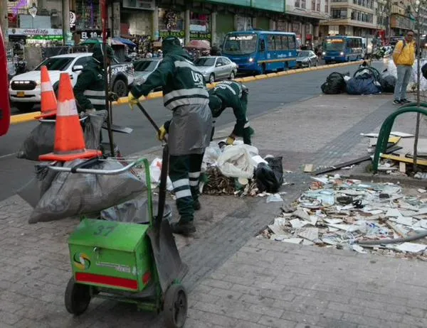 Recogidas más de 1.400 toneladas de escombros y residuos voluminosos de calles de Bogotá durante septiembre
