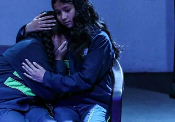 Ecos del Olvido: estudiantes reflejan realidades en escenarios del Festival de Teatro de Manizales