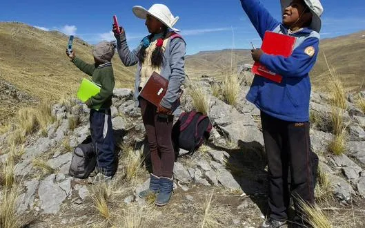 “Sin señal quedamos aislados”: corregimientos indígenas denuncian crisis de conectividad al norte de Valledupar