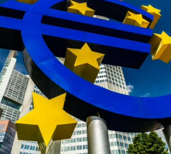 BCE mantiene tasas de interés sin cambios y eleva proyección de crecimiento