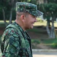 Aparecen pruebas por las que Petro decidió sacar a general del Ejército: hay fotos, finca y chat que lo delatan. 