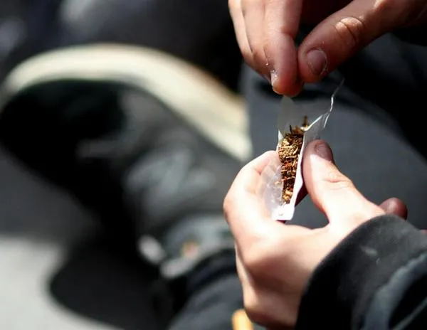 Baja el consumo de tabaco, alcohol y cannabis entre los adolescentes franceses