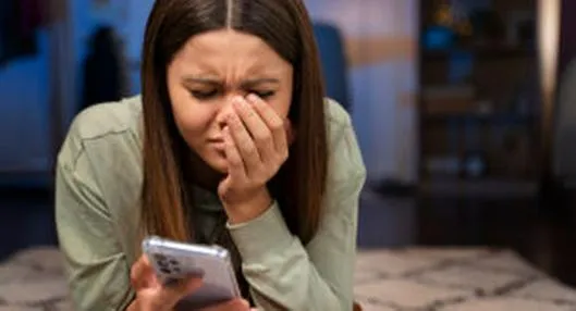 Lanzan alerta por enlaces maliciosos en redes sociales: podrían activar cámara selfie en secreto y sin que el dueño de de cuenta.
