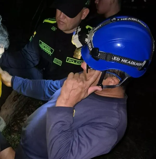 Turistas hallan a ciudadano, al parecer de Australia, desorientado en un charco en el oriente de Caldas