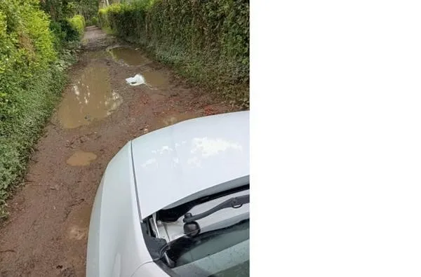 Deterioro en La Rochela: residentes llevan meses esperando mejoras en las vías de acceso a las viviendas