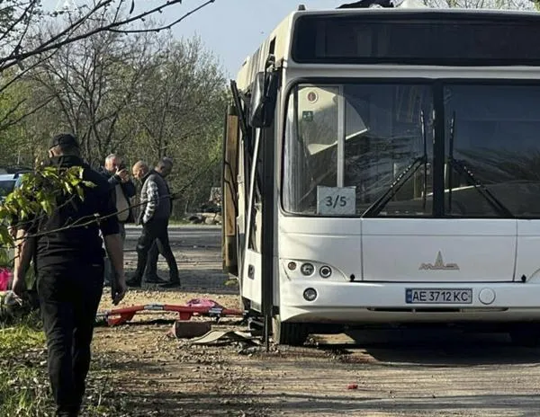 Mientras se aleja la paz, los numerosos ataques con drones complican la evacuación de civiles en Ucrania