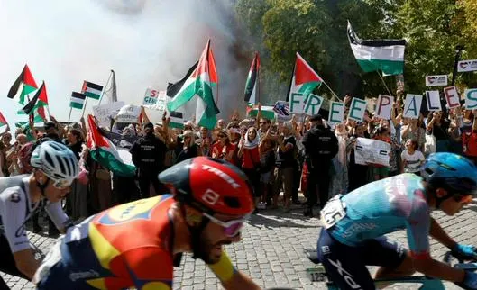Pedro Sánchez expresa su "orgullo" ante las protestas propalestinas en la Vuelta a España