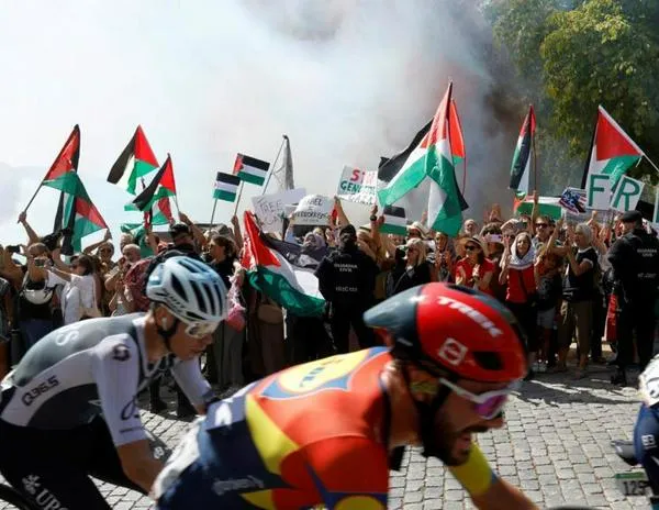 Pedro Sánchez expresa su "orgullo" ante las protestas propalestinas en la Vuelta a España