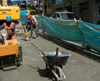 Obras en el Centro de Manizales: la Alcaldía avanza en la reposición del pavimento en la carrera 20