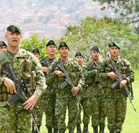 Llegan a Medellín 350 soldados y 130 policías para reforzar seguridad en la ciudad