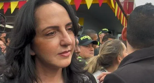 María Fernanda Cabal responde a María Claudia Tarazona por micrófono