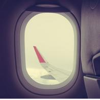 ¿Por qué los aviones no tienen ventanas cuadradas? Por seguridad y buen viaje