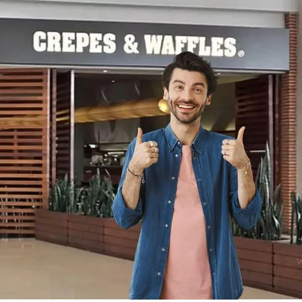 ¿Qué horarios maneja Crepes and Waffles? El del aeropuerto El Dorado es 24 horas