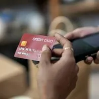 Dan aviso a personas con tarjetas de crédito en Colombia: llegaría golpe