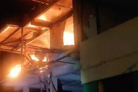 Incendio provocó explosión al interior de una vivienda en la madrugada de hoy: un menor lesionado
