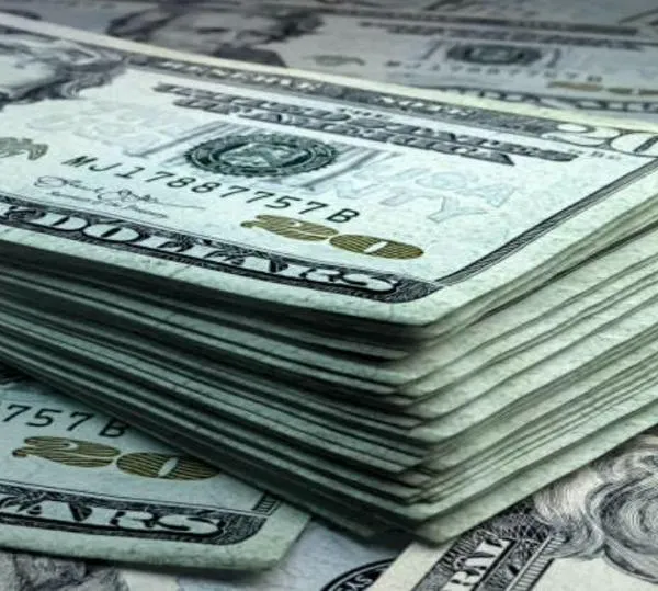 Dólar en Colombia registra leves cambios y trata de recuperar los $3.900