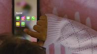 ¿Cuánto tiempo deberían pasar los niños ante una pantalla (celular, computador, TV)?