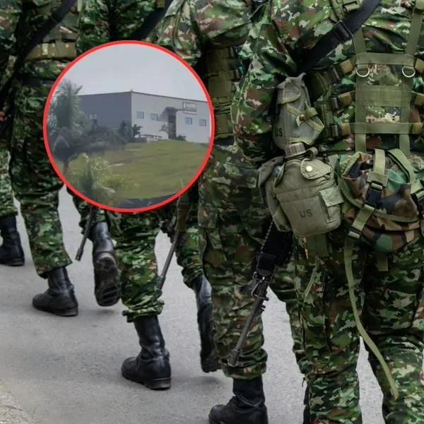 Ataque a base militar en Anorí, Antioquia: paquete explosivo, disparos y herido