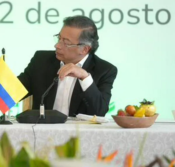 Más movimientos en Cancillería: llegan dos directivos con nexos en el Pacto Histórico