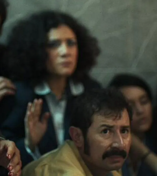 “Noviembre”: Santiago Alarcón y Natalia Reyes protagonizan película sobre el Palacio de Justicia