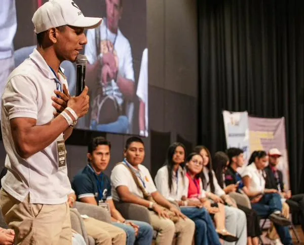Educación y compromiso social, ejes del debate entre candidatos al Consejo de Juventudes en Valledupar