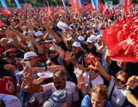 Turquía: el poder de Erdogan aumenta la presión judicial sobre el partido opositor CHP