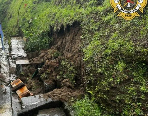 Fuertes lluvias causaron emergencia en viviendas de un barrio de Manizales