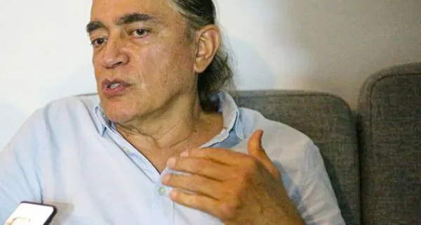 "No me voy a bajar a menos que se pacte otro mecanismo distinto a la consulta", Gustavo Bolívar en Manizales 