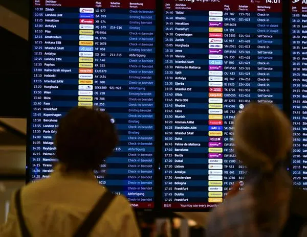 Un presunto "ciberataque" provoca retrasos y cancelaciones en algunos aeropuertos europeos