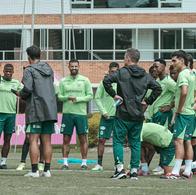 Nacional sigue buscando técnico: extranjero que tenía "acuerdo verbal" ya no llegará al club