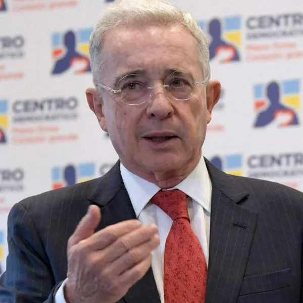 Armando Benedetti afirmó que Álvaro Uribe es un "genio" por regreso al Senado para elecciones de 2026 y dijo quién perderá por esa jugada.