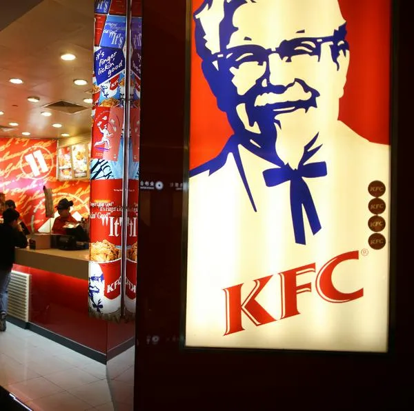 KFC reveló cuántos pollos vende en Colombia al mes y puso plazo para quitarle trono a Frisby. Han abierto 12 locales en los últimos 13 años. 