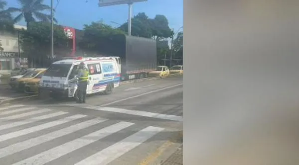 Inmovilizan ambulancia que estaría transportando pasajeros durante el Día sin carro
