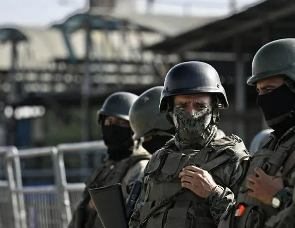 Ecuador: un guardia y 13 presos asesinados durante motín carcelario en el sur del país